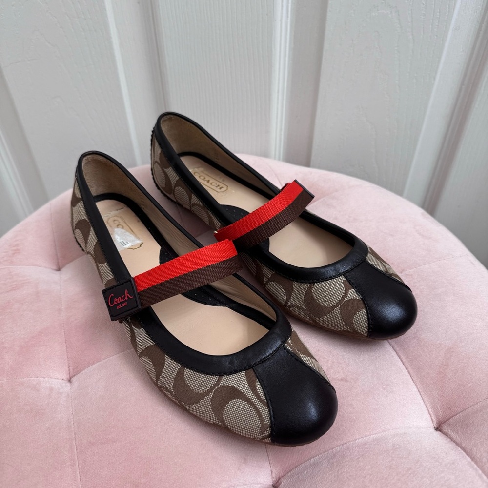 Coach Janey Signature Mary Jane Flats Size 8